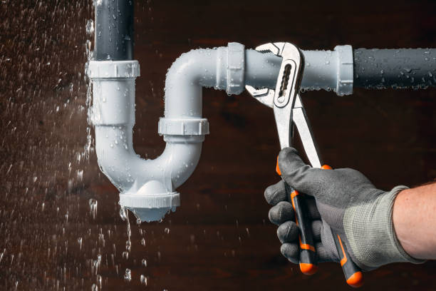 Professional Drain Cleaning technician working in Fairfax, IA